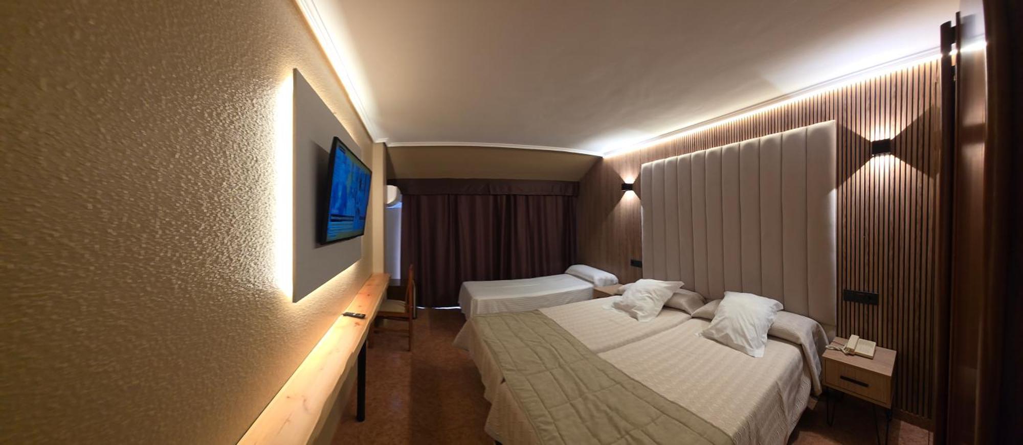Gala Hotel 3*