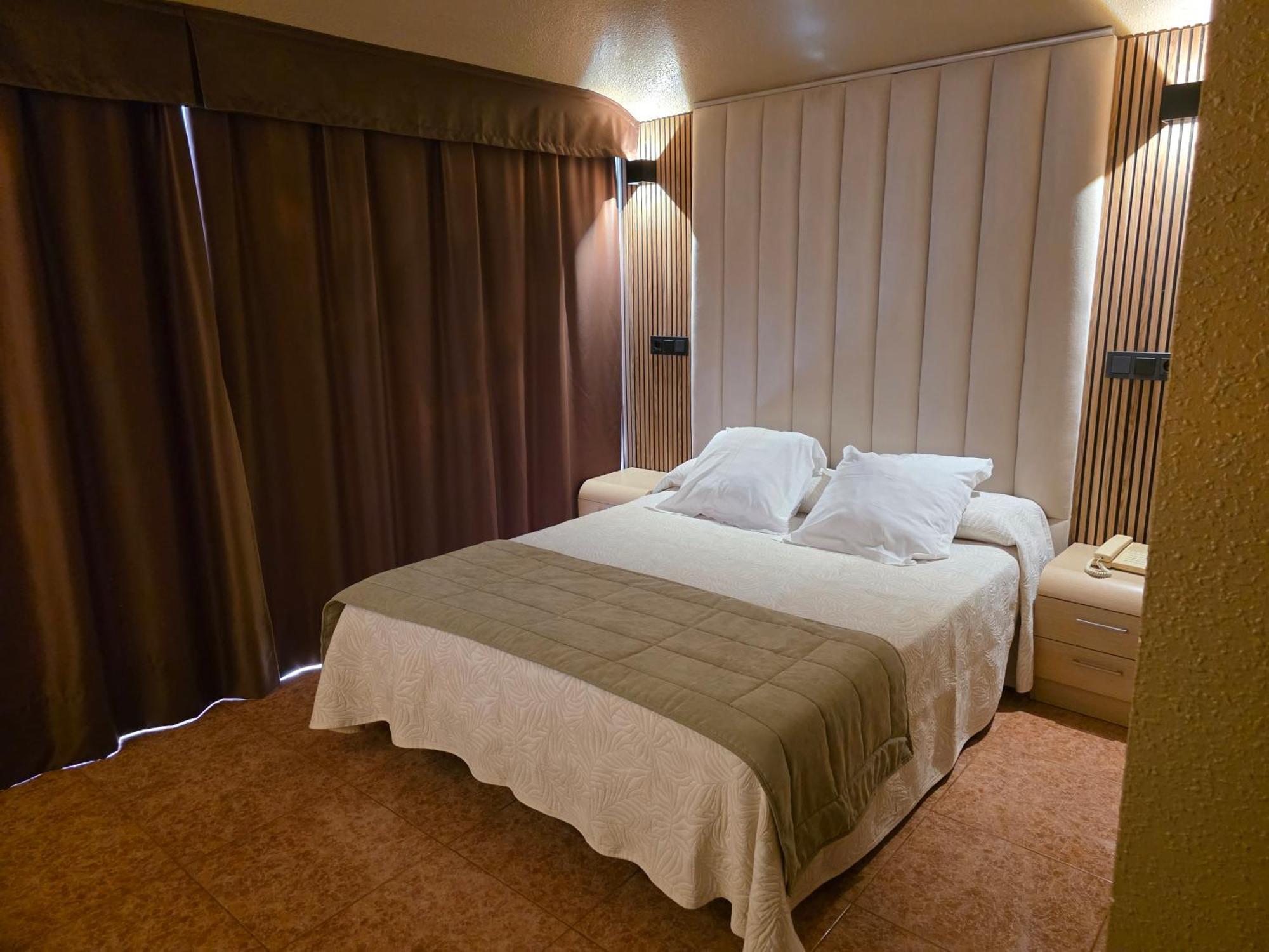 Gala Hotel 3*